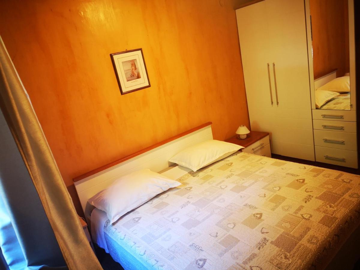 Apartment Marisa Пореч Екстер'єр фото